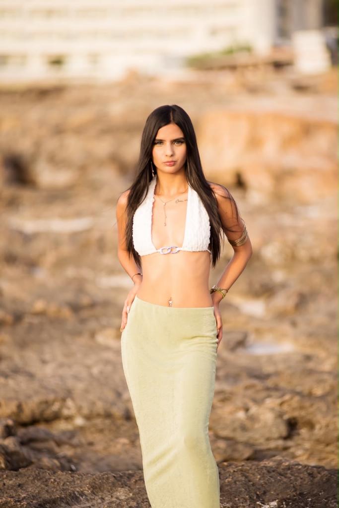 610152919: Chica busca chico en Ibiza