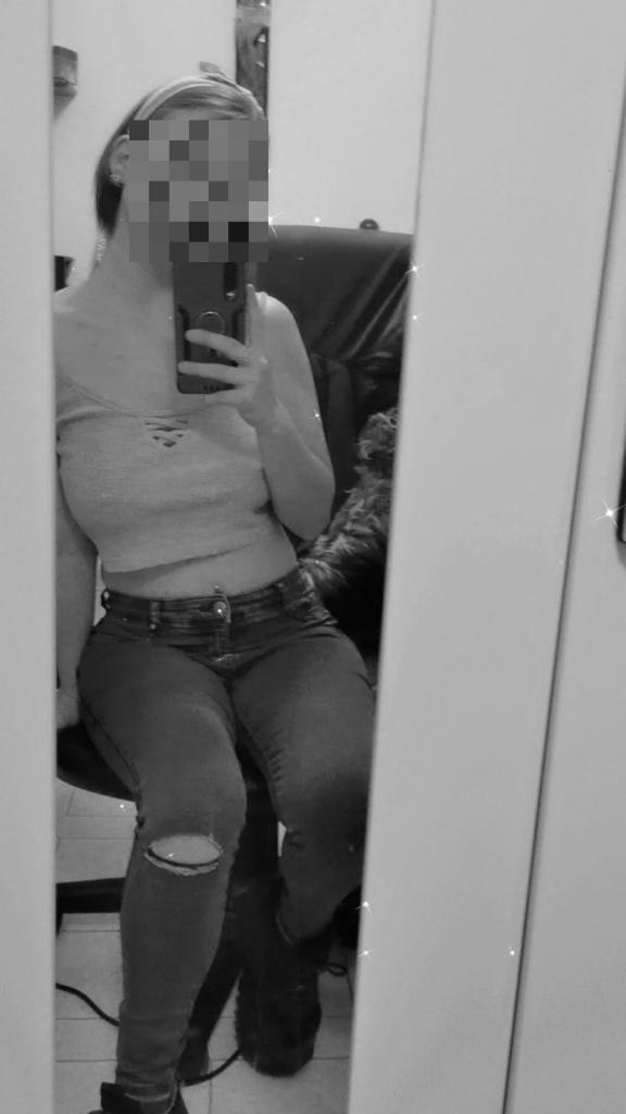 Chica busca chico en Sevilla: 