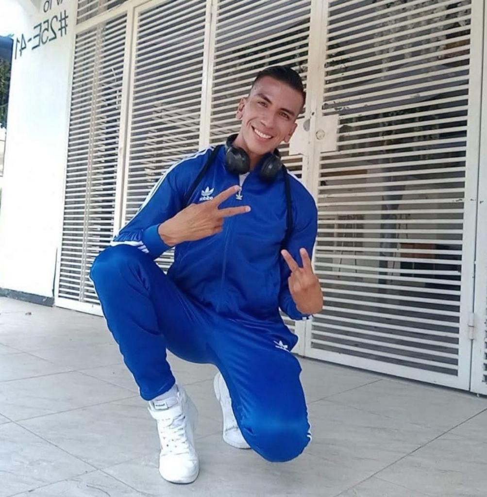 Chico busca chica en Asturias: 