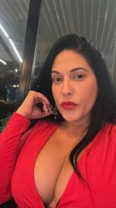 611266604: Chica busca chico en Sevilla