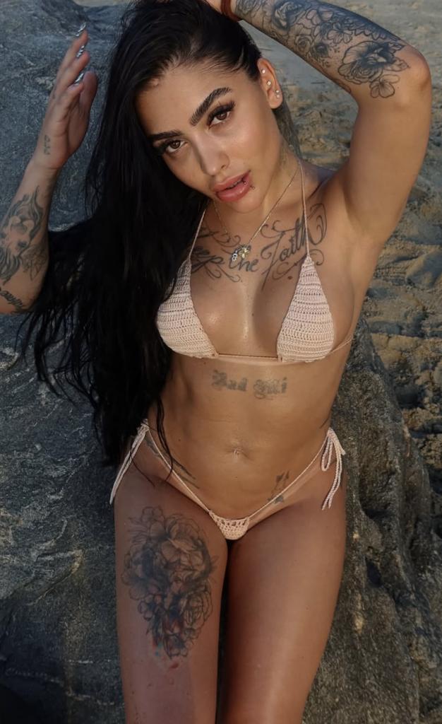 Chica busca chico en Alicante: Chica busca chico