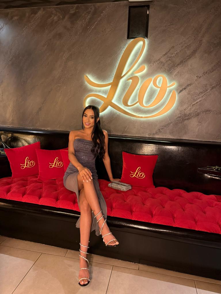 600695300: Chica busca chico en Ibiza