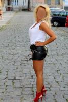 611236461: Chica busca chico en Sevilla