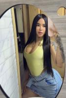 610882240: Chica busca chico en Sevilla