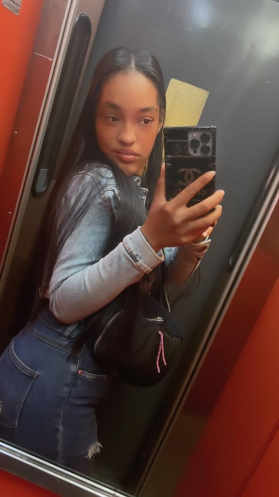 Chica busca chico en La Coruña: 