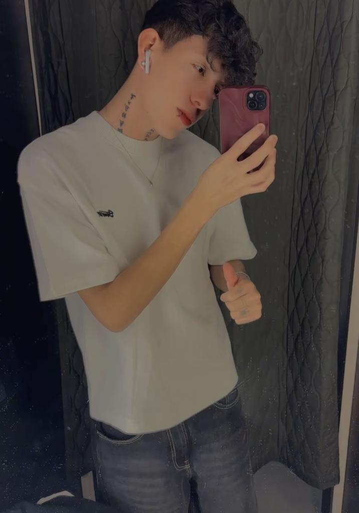 613859467: Chico busca chica en Madrid