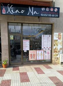 652086809: Chica busca chico en Gerona