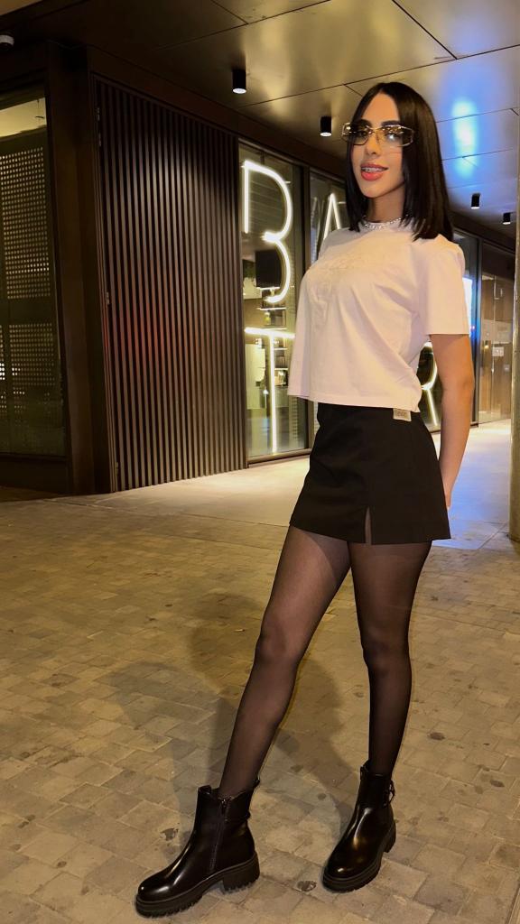 Chica busca chico en Barcelona: 