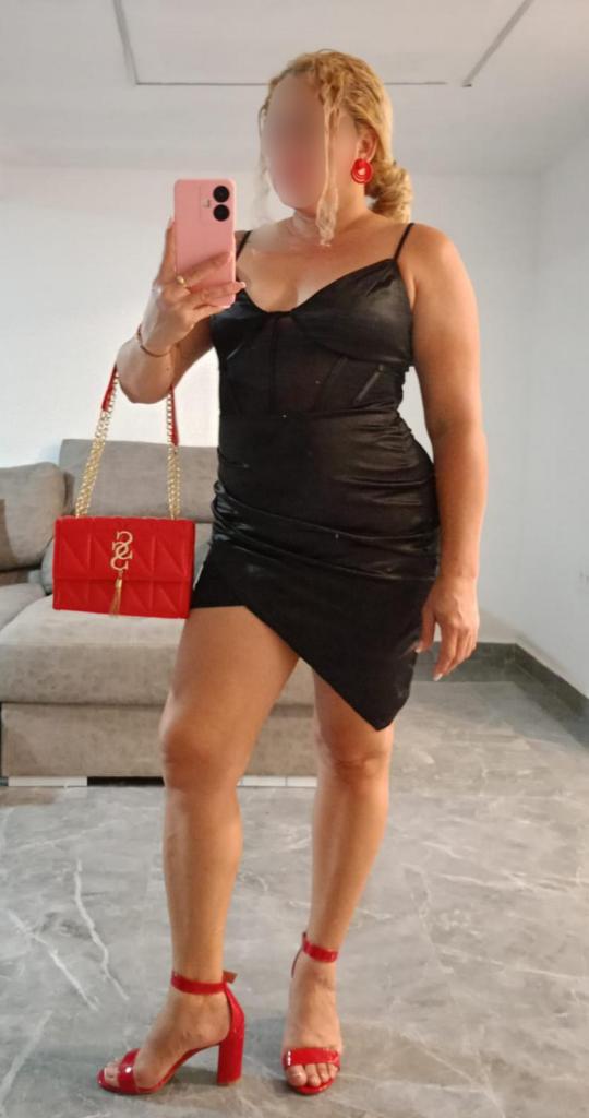 Chica busca chico en Almería: 