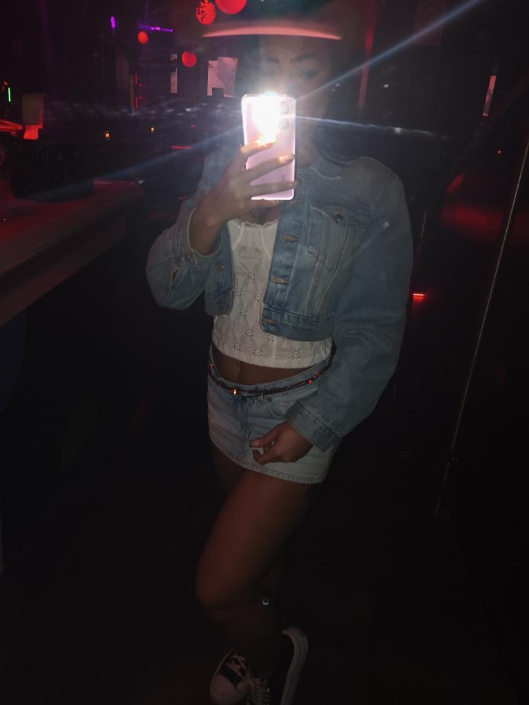 Chica busca chico en Barcelona: 