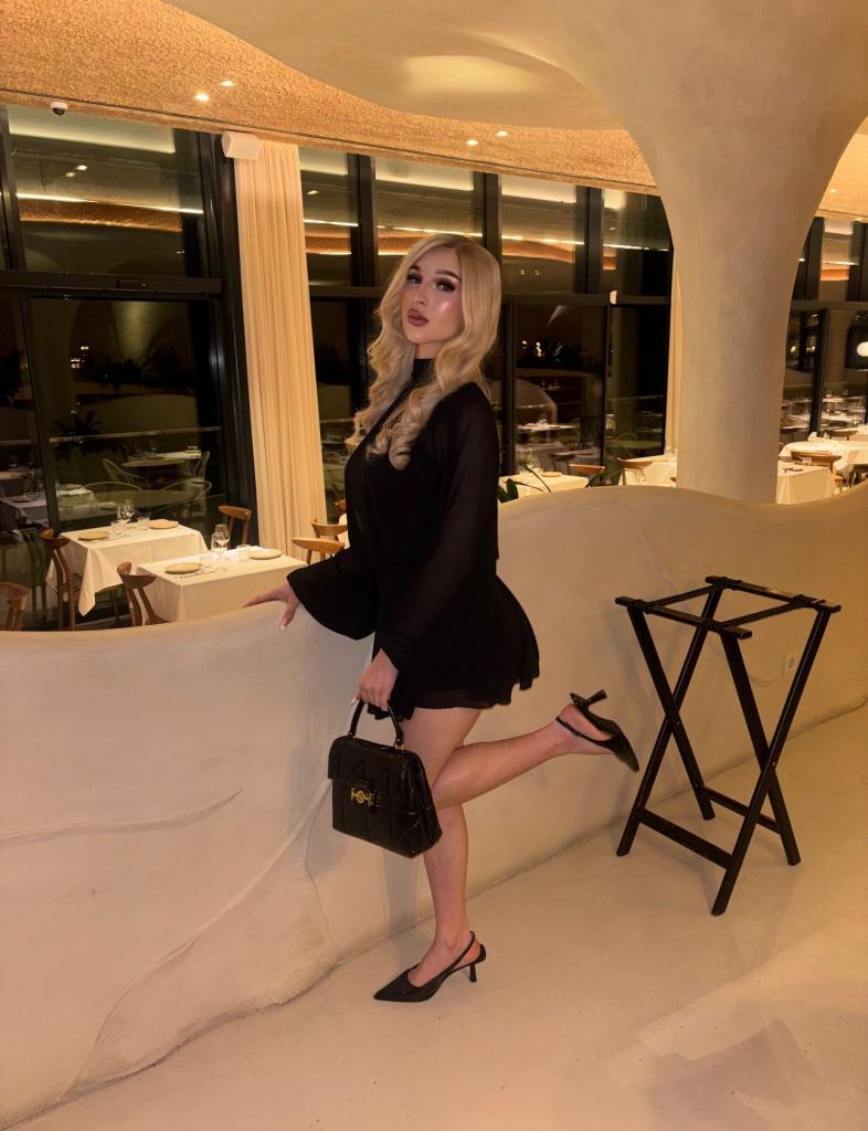 674583804: Transexual en Barcelona