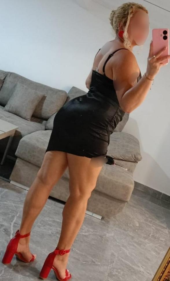Chica busca chico en Almería: 