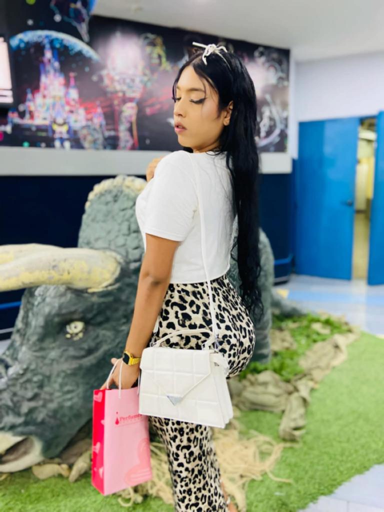 Chica busca chico en Granada: 