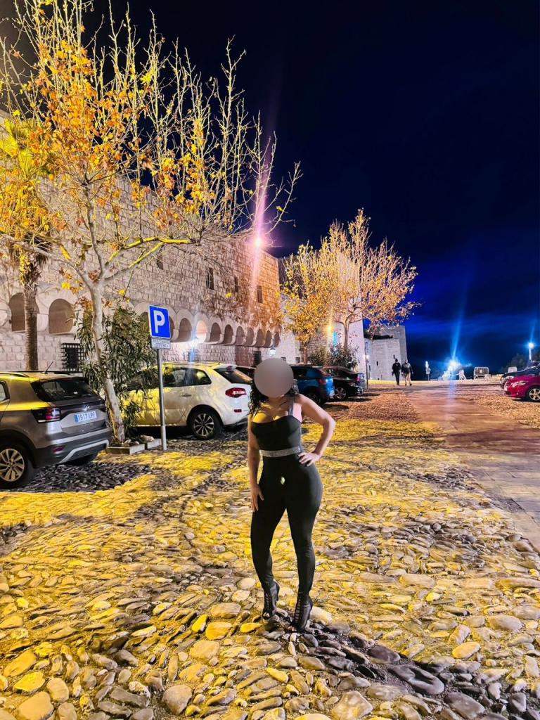 Chica busca chico en Sevilla: 