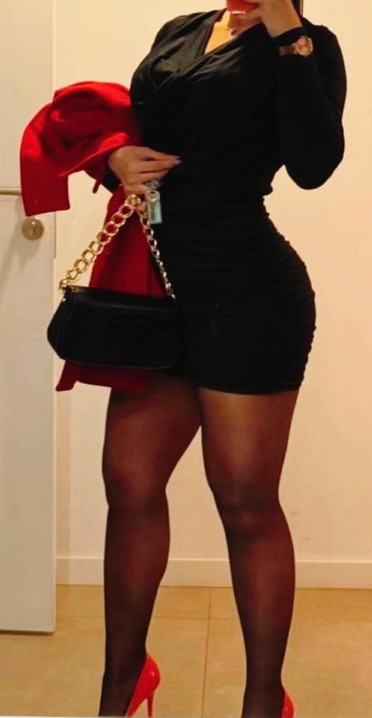 Chica busca chico en Barcelona: Chica busca chico