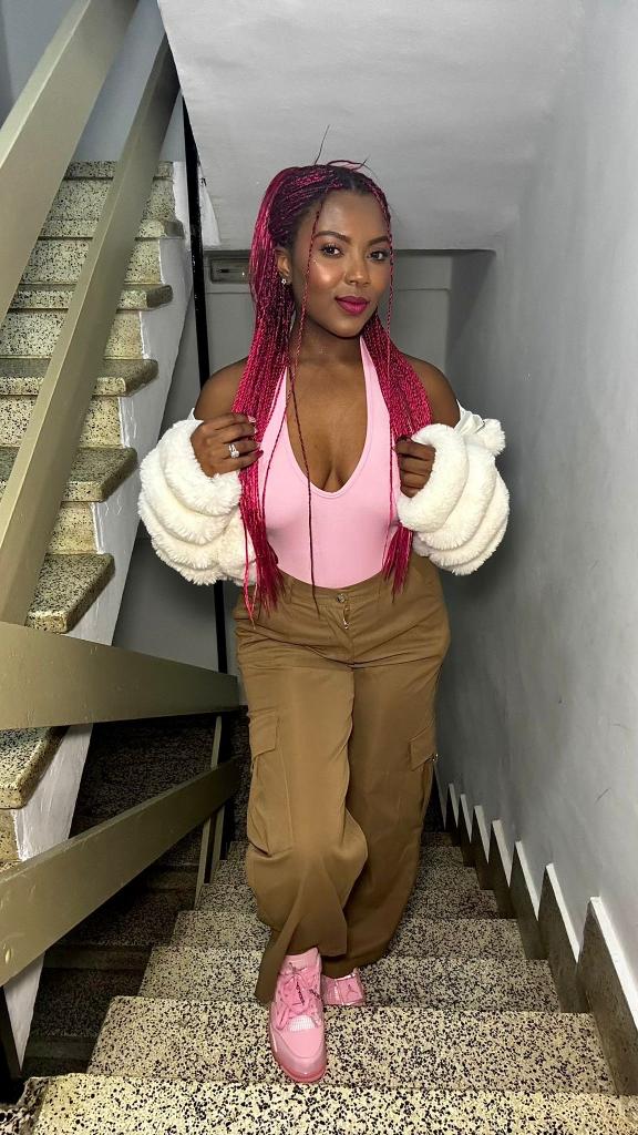 Chica busca chico en Murcia: Chica busca chico