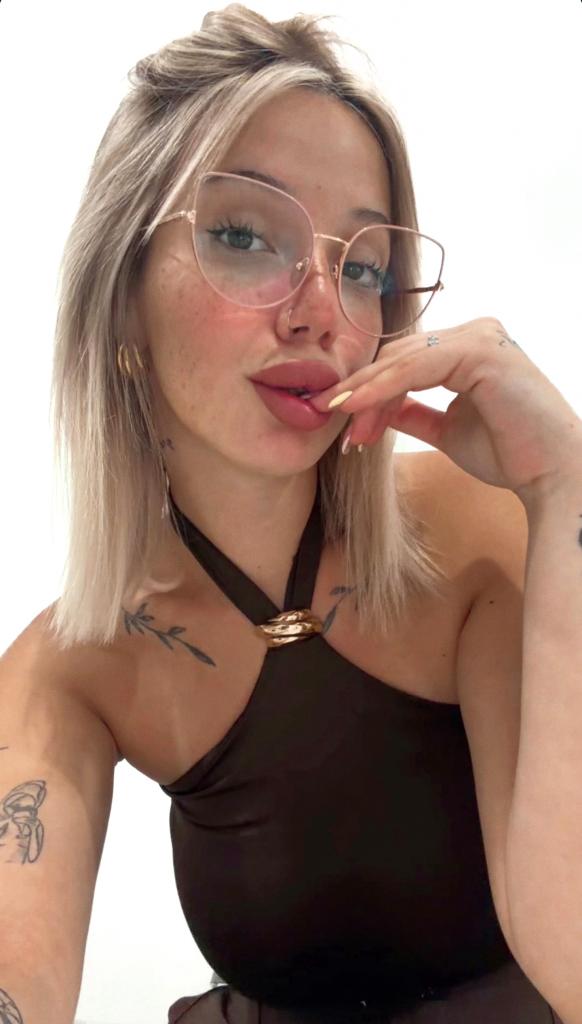 Chica busca chico en Alicante: 