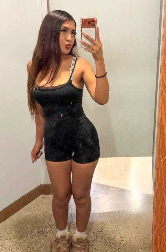 Chica busca chico en Alicante: Chica busca chico