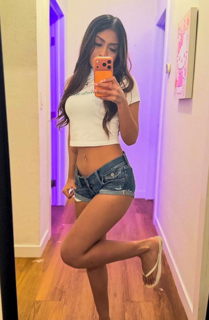 Chica busca chico en Alicante: Chica busca chico