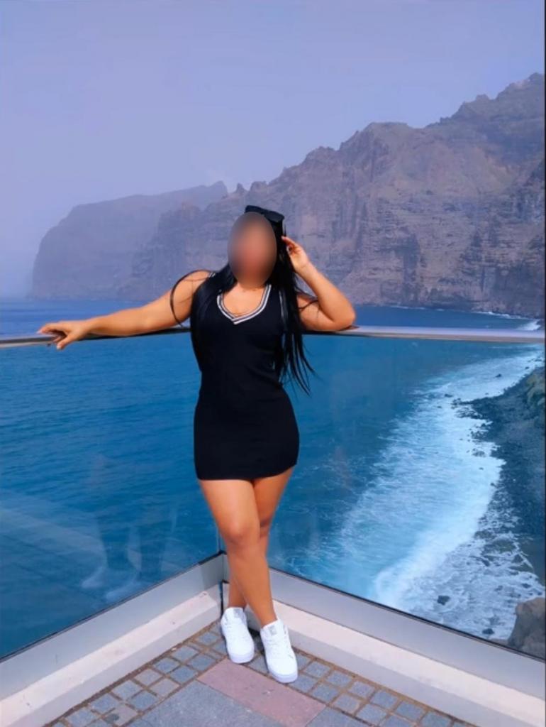 Chica busca chico en Tenerife: 