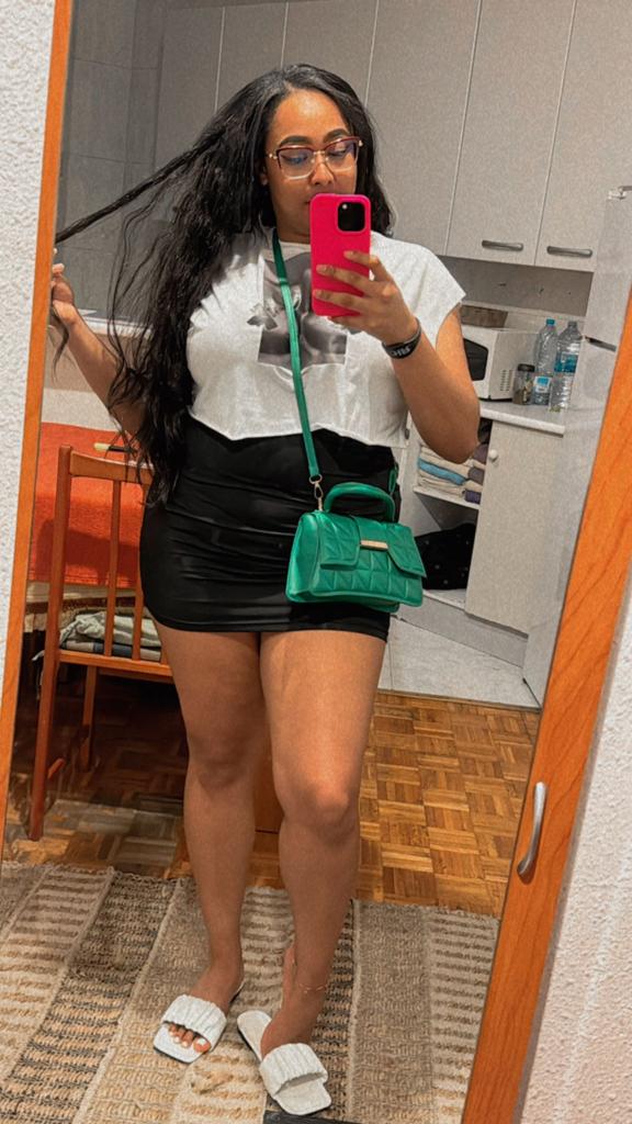 Chica busca chico en Barcelona: 