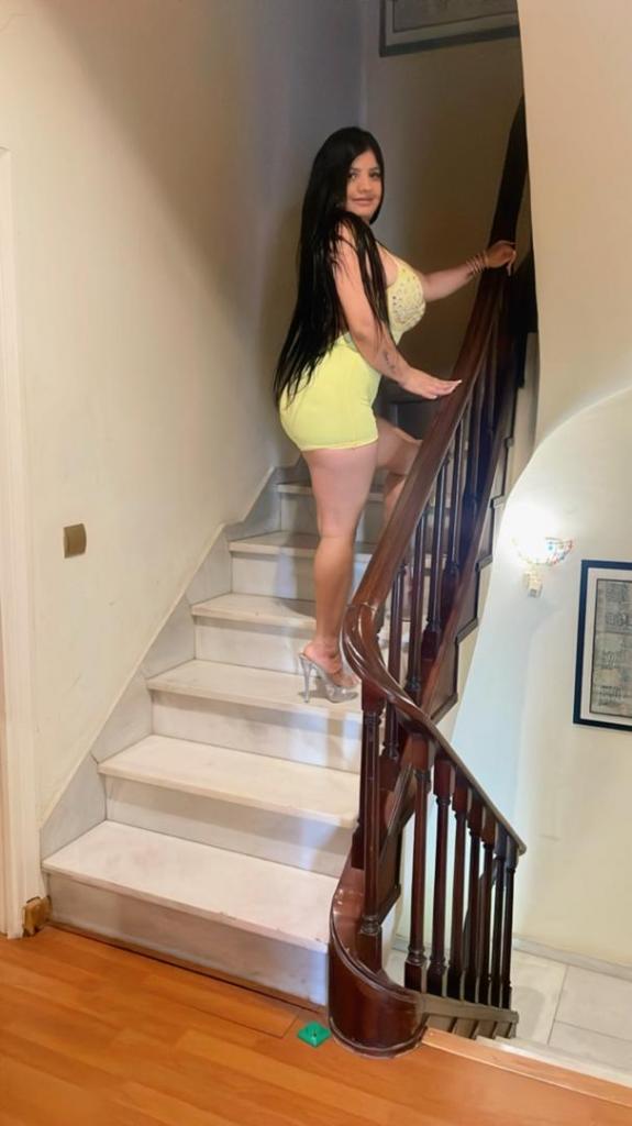 Chica busca chico en Cádiz: 