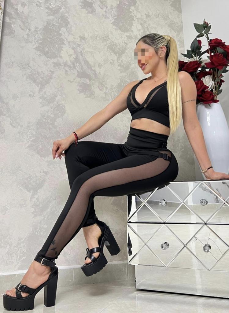 Chica busca chico en Cádiz: 