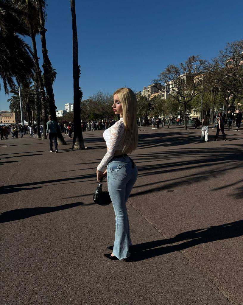 674583804: Travesti en Barcelona