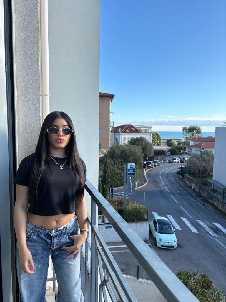 Chica busca chico en Granada: 