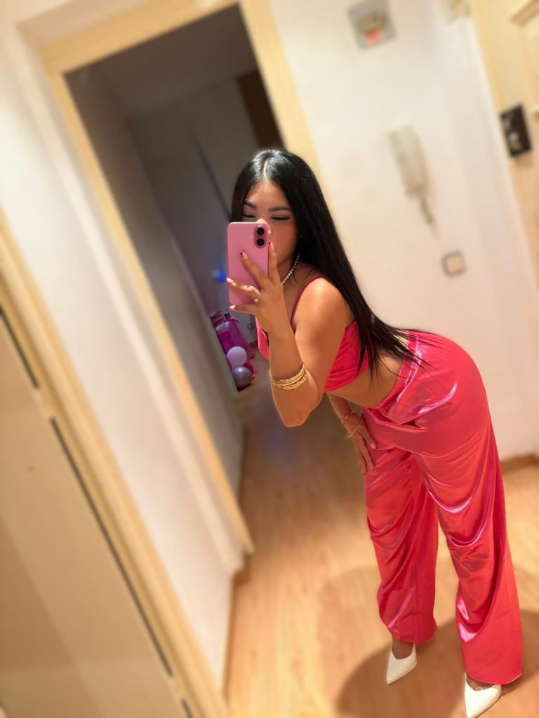 Chica busca chico en Granada: 