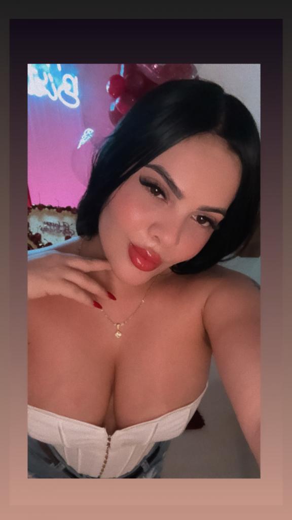 631814376: Chica busca chico en Las Palmas