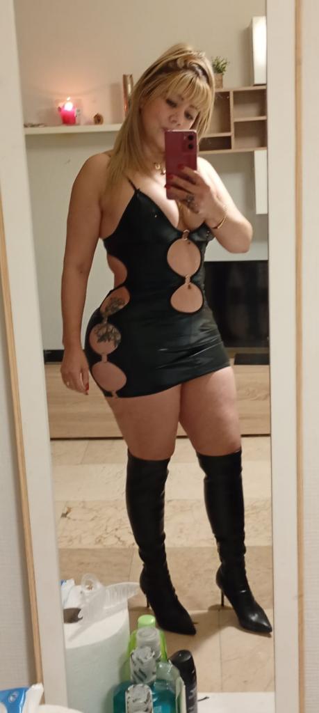 666476749: Chica busca chico en Huelva