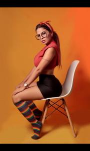 667956629: Chica busca chico en Barcelona