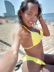 610622051: Chica busca chico en Barcelona