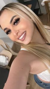 662439974: Chica busca chico en Málaga