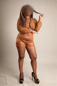 602004323: Chica busca chico en Cádiz