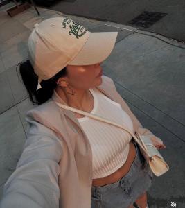 627107716: Chica busca chico en Menorca