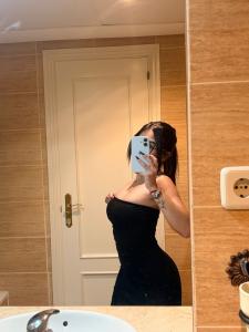 603991365: Chica busca chico en Málaga