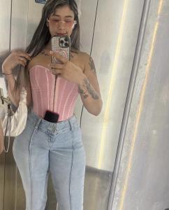 613299554: Chica busca chico en Alicante