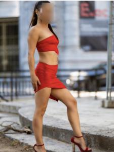 685882148: Chica busca chico en Valencia