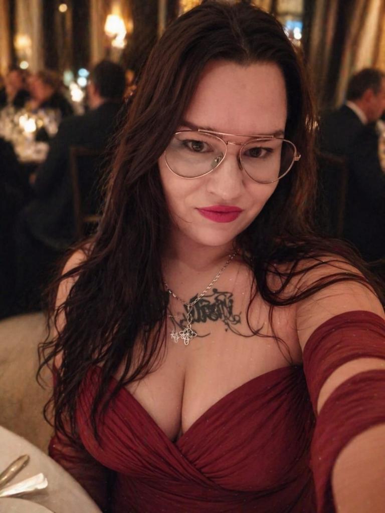 Chica busca chico en Málaga: Chica busca chico