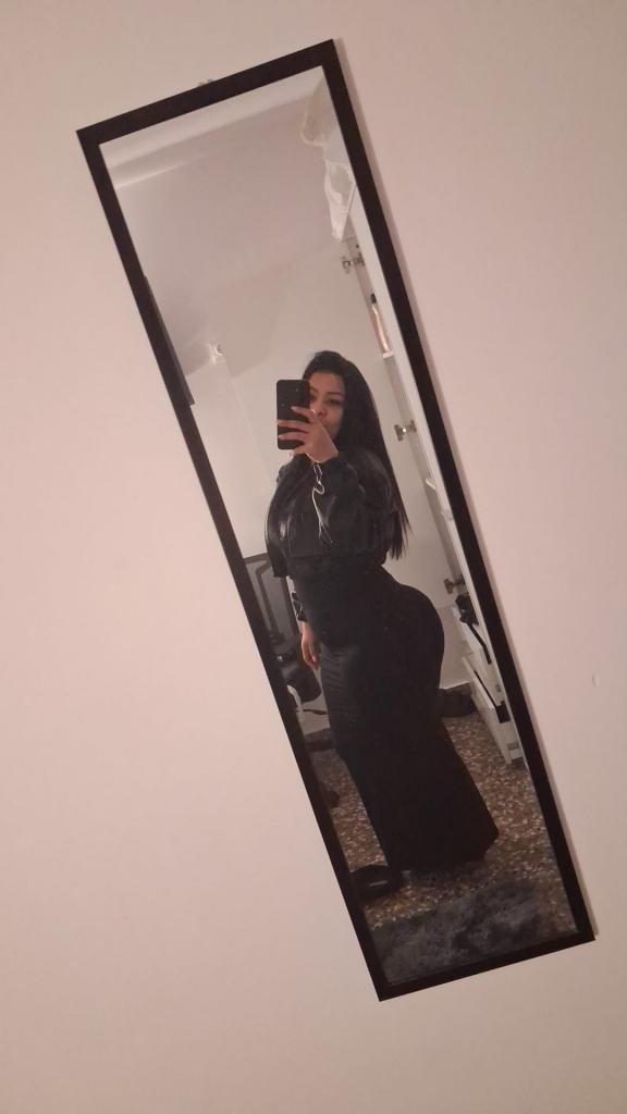 Chica busca chico en Alicante: 