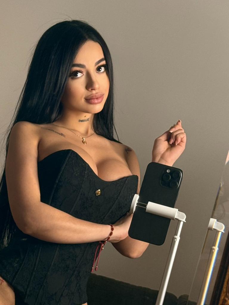 Chica busca chico en Cádiz: Chica busca chico