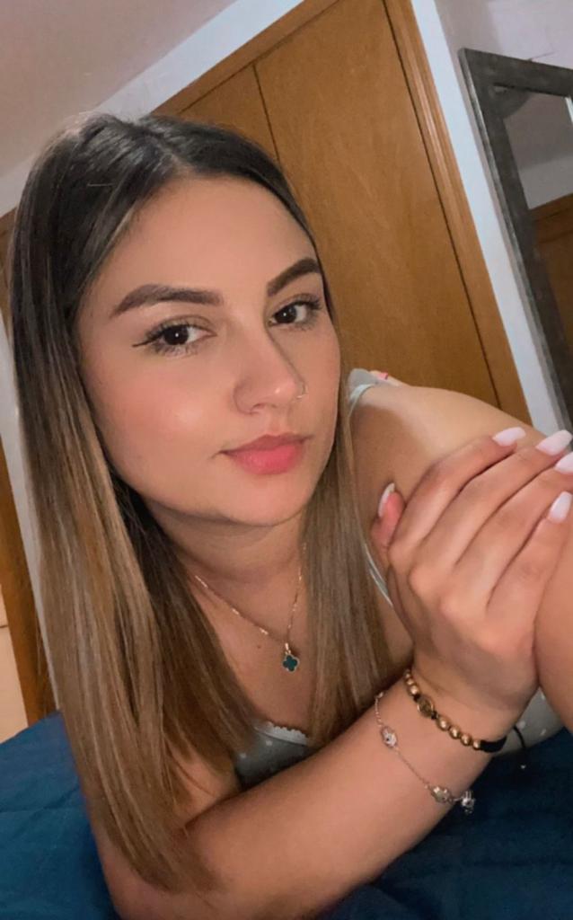 Chica busca chico en Valencia: Chica busca chico