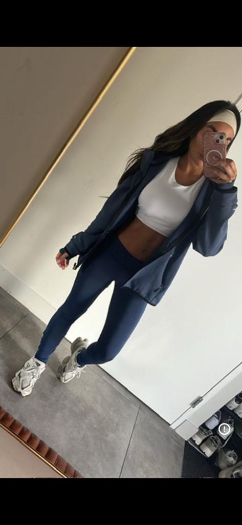 Chica busca chico en Cádiz: 