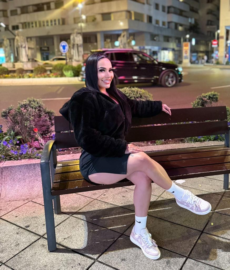 Chica busca chico en La Coruña: 