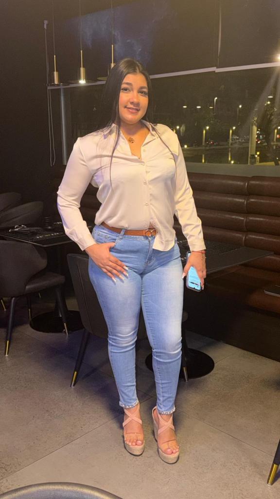 633519281: Chica busca chico en Murcia