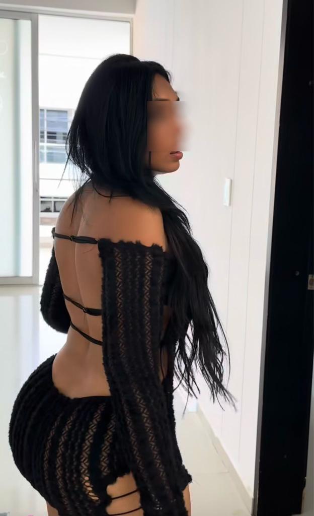 Chica busca chico en Granada: 