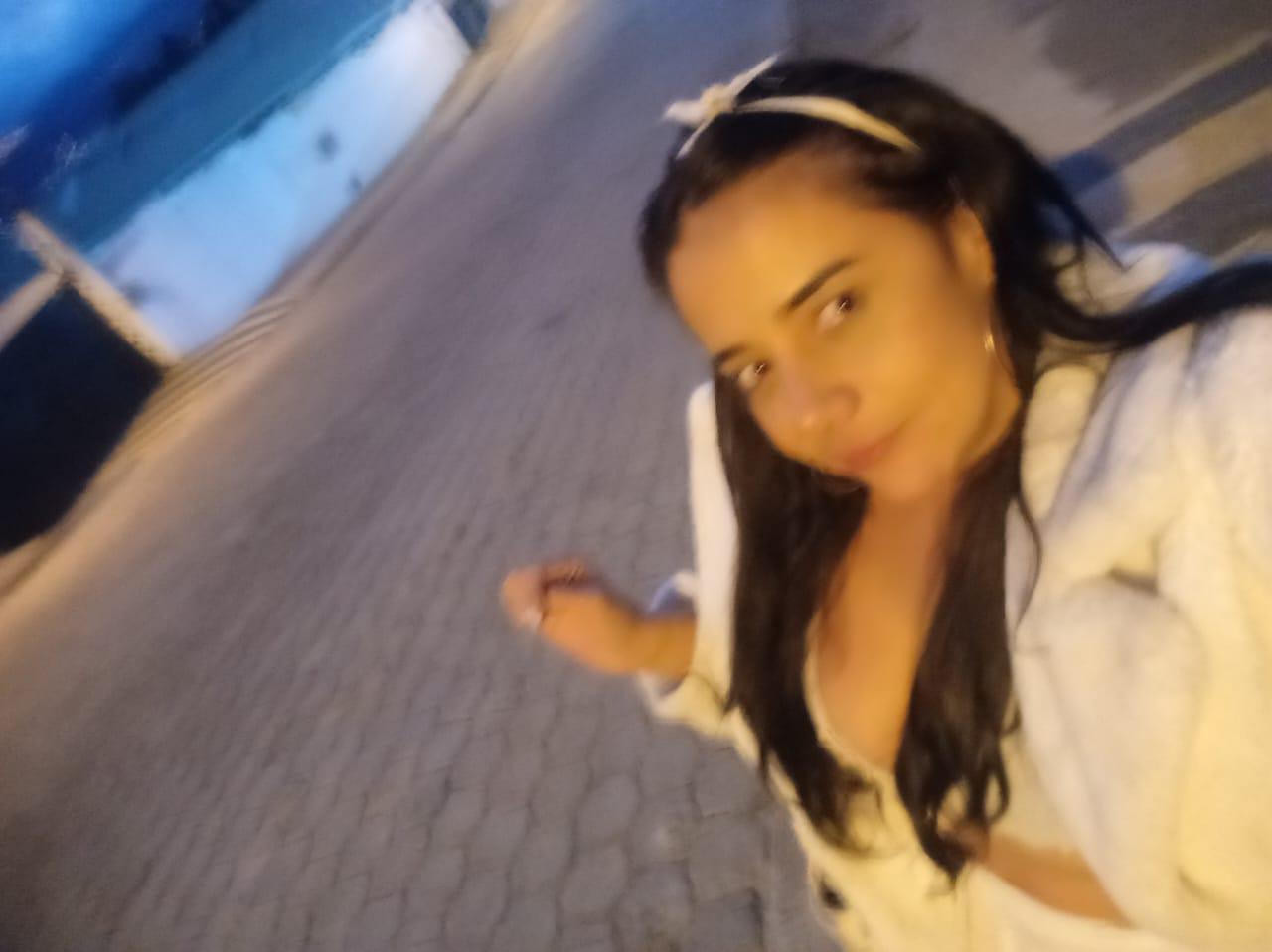 Chica busca chico en Granada: 