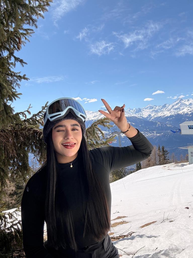 663197142: Chica busca chico en Barcelona